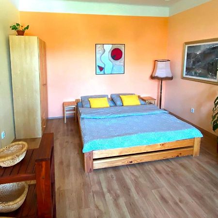 Apartman Flora ออลอโมตซ์ ภายนอก รูปภาพ