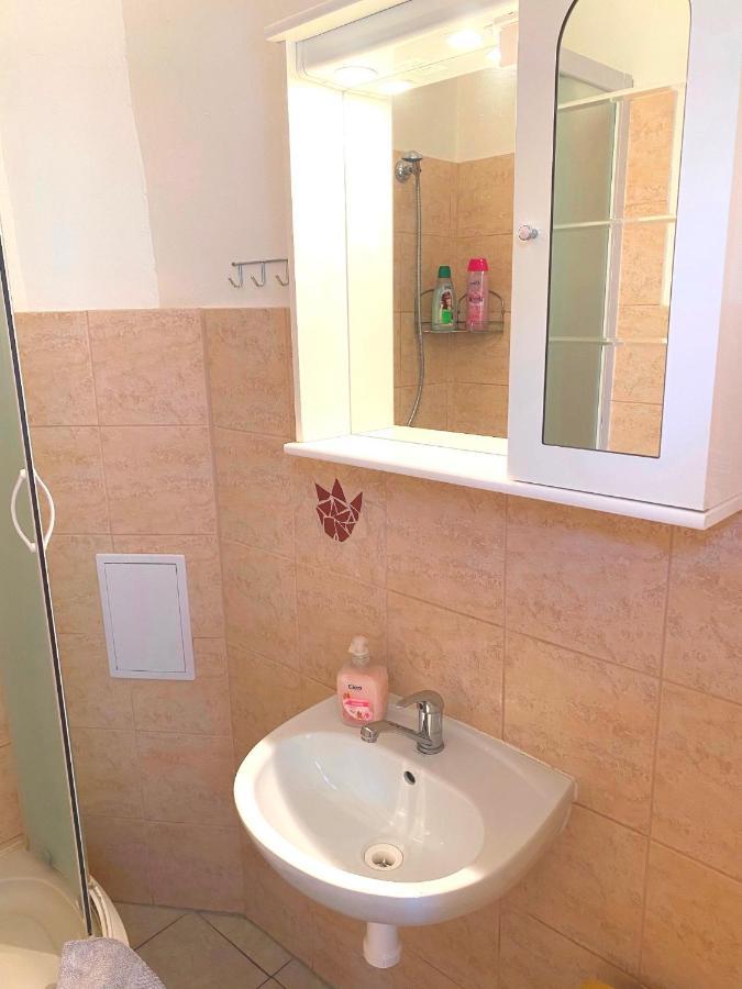 Apartman Flora ออลอโมตซ์ ภายนอก รูปภาพ