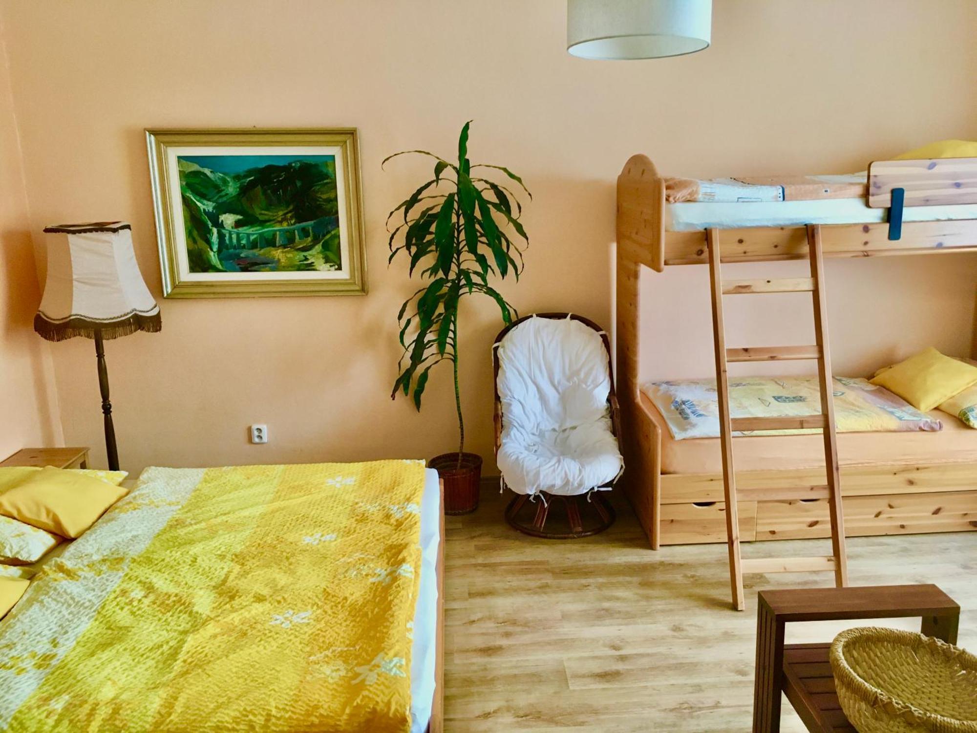 Apartman Flora ออลอโมตซ์ ภายนอก รูปภาพ