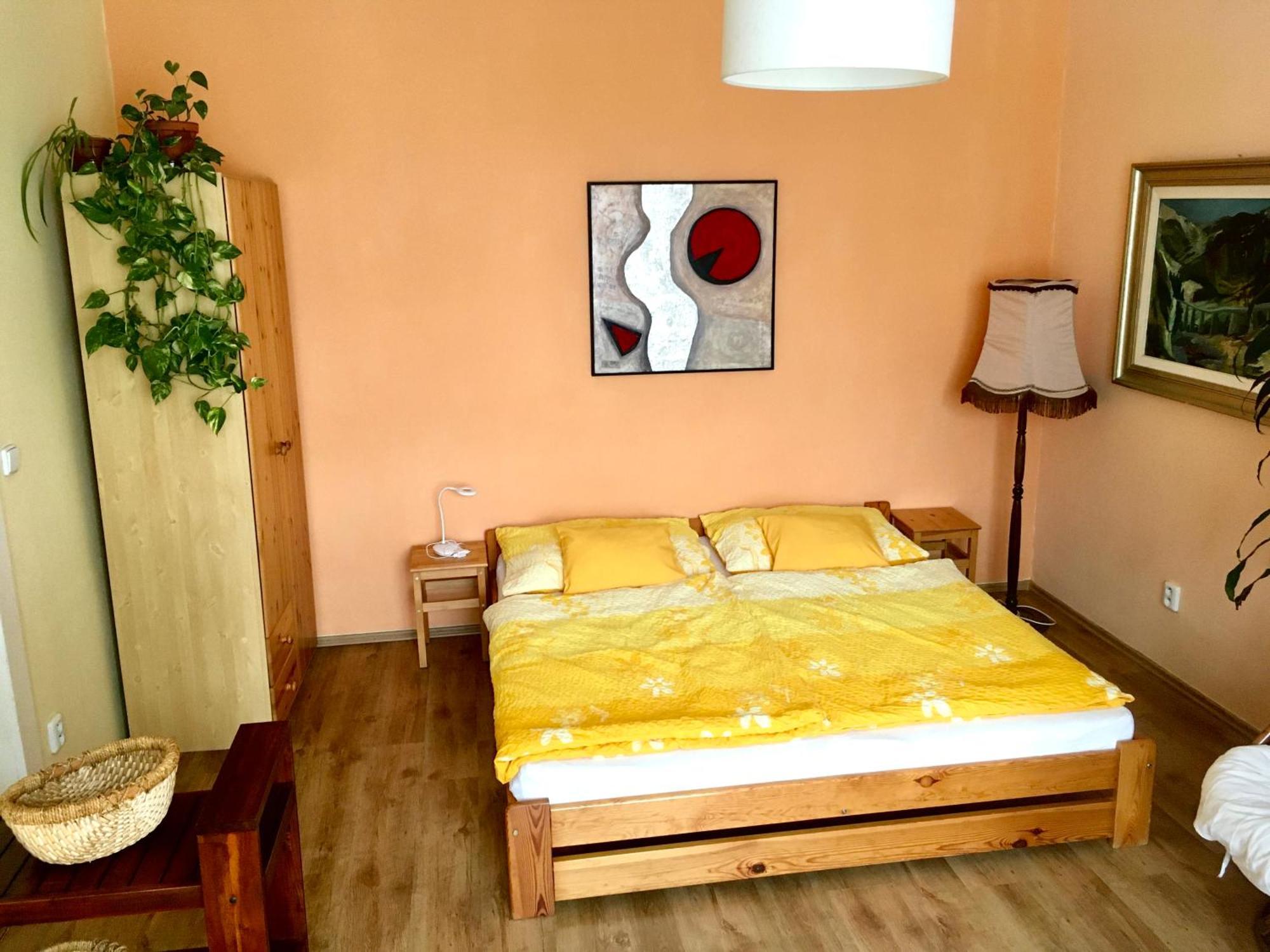 Apartman Flora ออลอโมตซ์ ภายนอก รูปภาพ