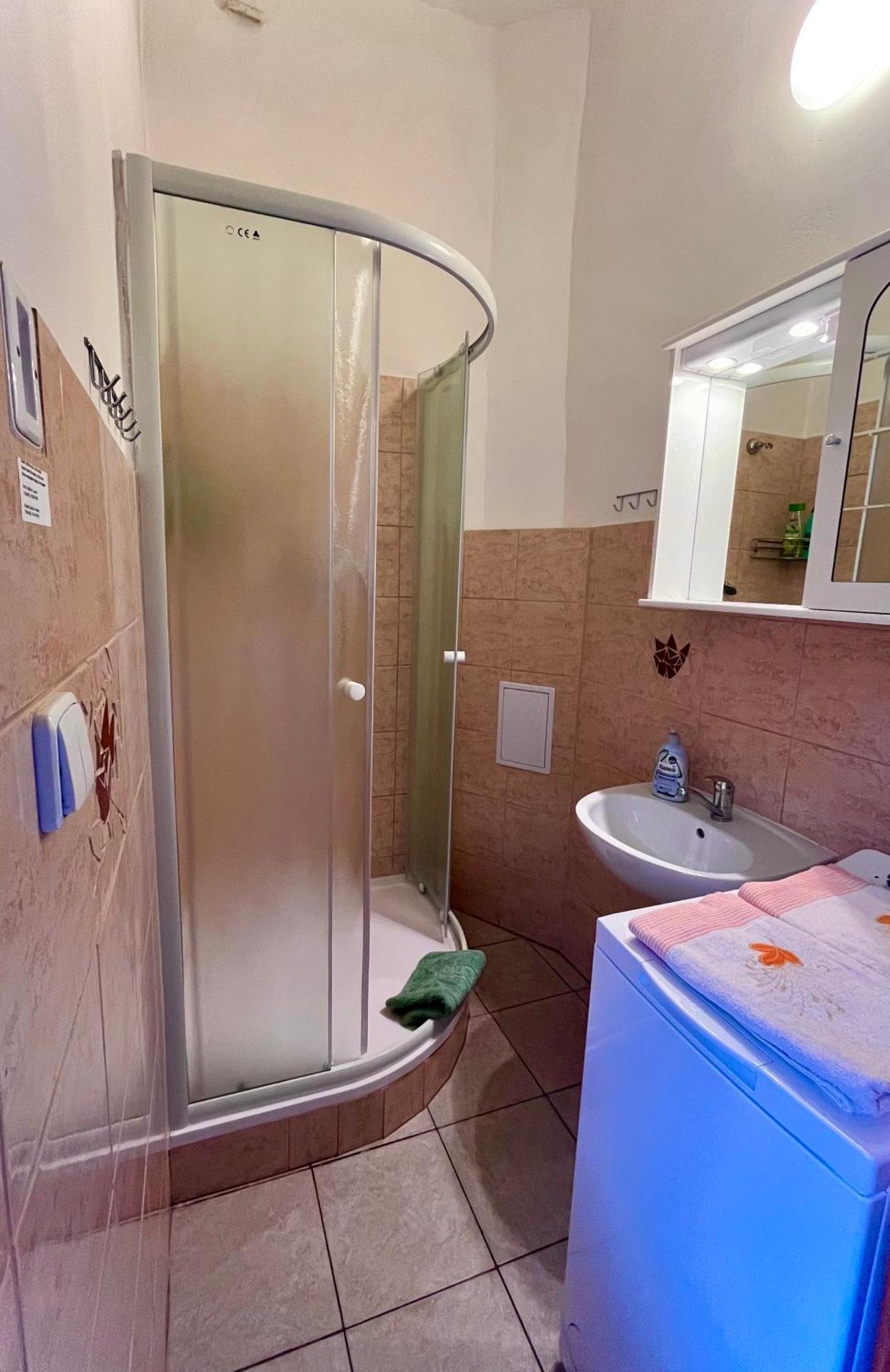 Apartman Flora ออลอโมตซ์ ภายนอก รูปภาพ